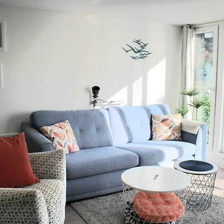 View - Luxury Sea View - Millendreath, Apartment